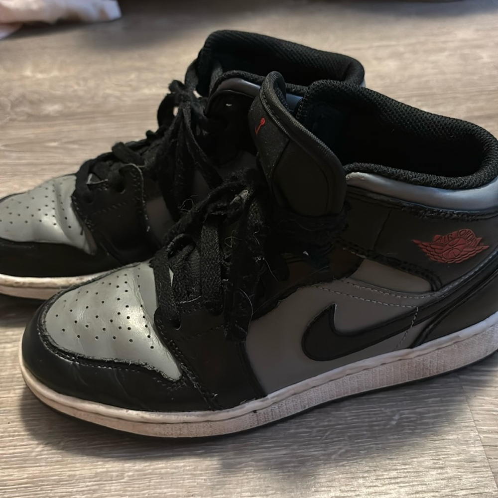 Boys Jordan 1s